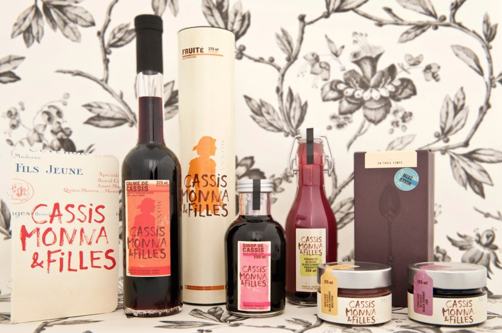 cassis-monna-and-filles-black-currant-wines-of-qu-bec-luxe-beat-magazine