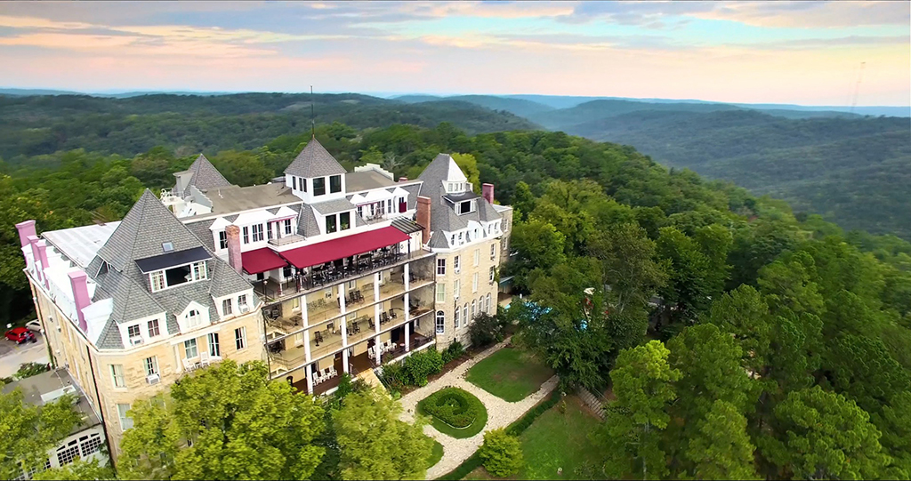【ABSOLUTE】 HOTEL EUREKA Hard Wax 200ml Haunted Ozarks at the 1886 Crescent Hotel and Spa in Eureka